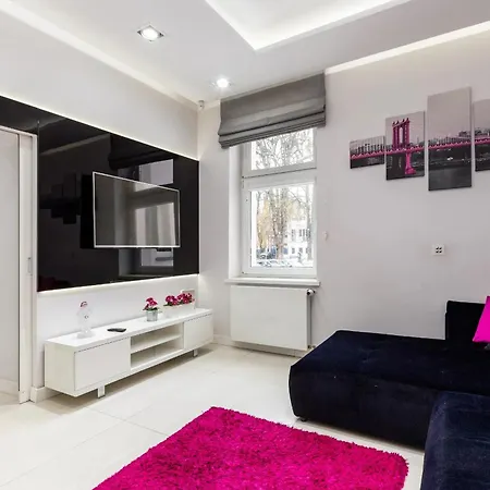 Apartment Trojmiejskie - White By The *