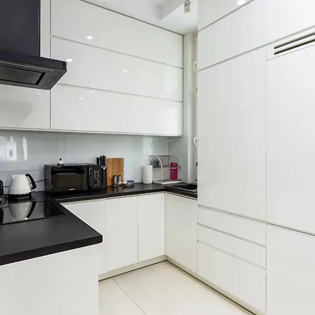 Trojmiejskie - White By The Zoppot