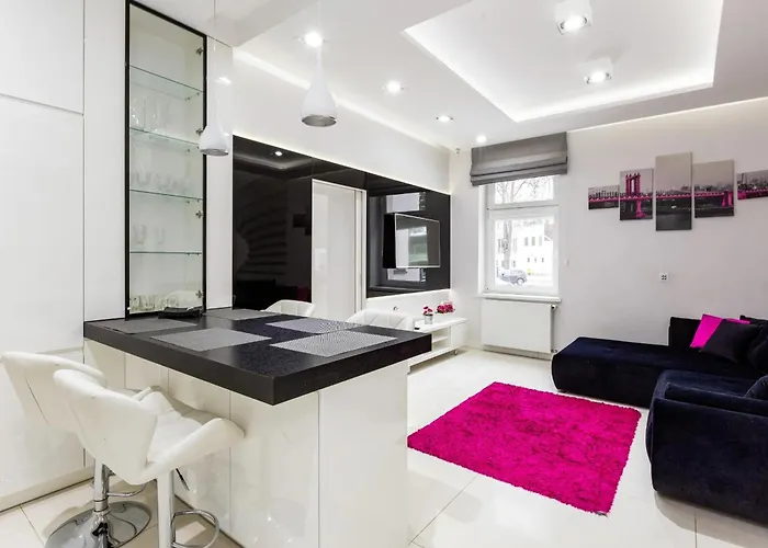 Apartment Trojmiejskie - White By The *