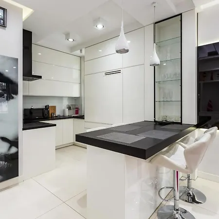 White & Parking Apartamento
