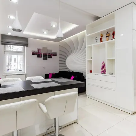 White & Parking Apartamento